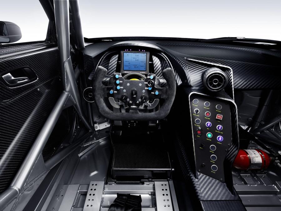 Торпедо Audi R8 LMS 2015 года  (фото 20 из 49)